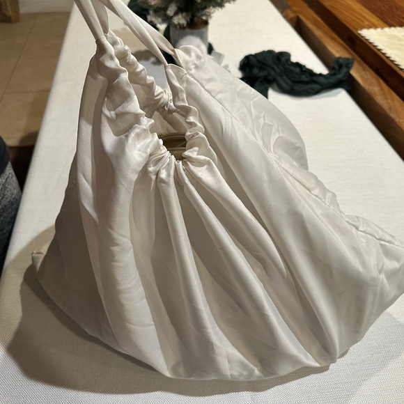 Vintage Versace Metallic Gold Leather Medusa Medium Bag - Picture 9 of 11